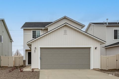 Photo of 2454 W Fallon Lp, Nampa, ID 83651 (MLS # 98968404)