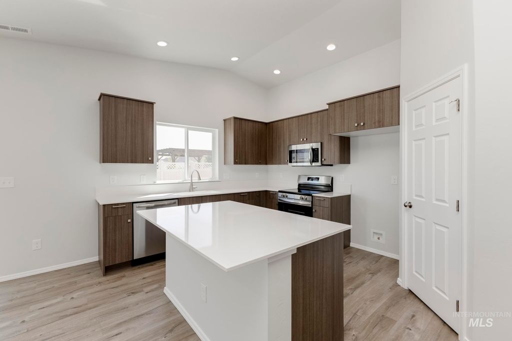 Photo of 349 N Madrone Ave, Kuna, ID 83634 (MLS # 98968767)