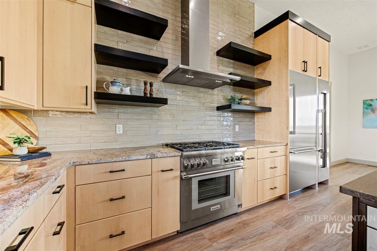 Nampa, Idaho 83651, United States, 3 Bedrooms Bedrooms, ,3 BathroomsBathrooms,Residential,Pending,48734