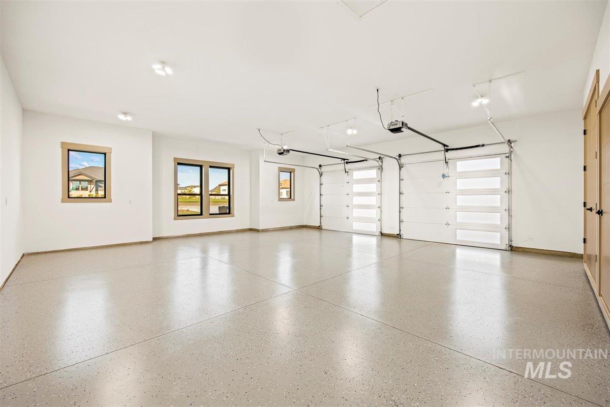 Nampa, Idaho 83651, United States, 3 Bedrooms Bedrooms, ,3 BathroomsBathrooms,Residential,Pending,48734