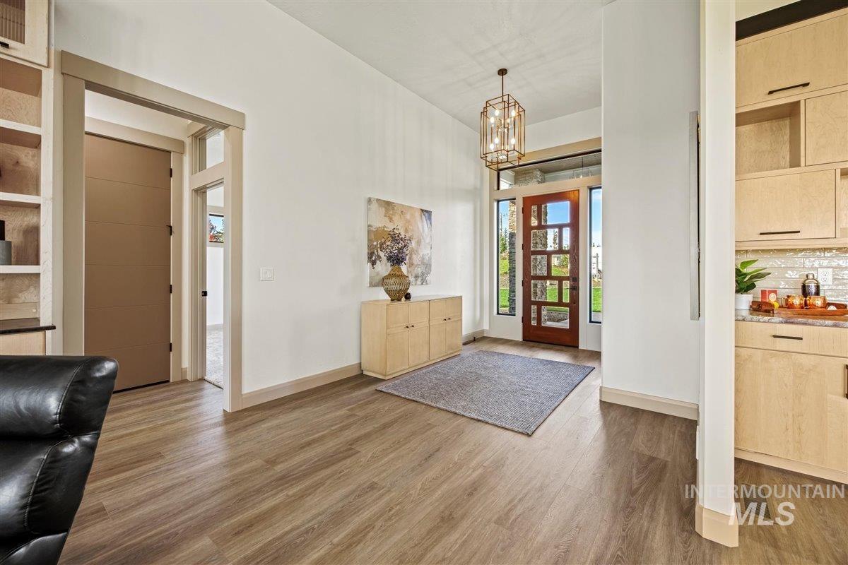 Nampa, Idaho 83651, United States, 3 Bedrooms Bedrooms, ,3 BathroomsBathrooms,Residential,Pending,48734