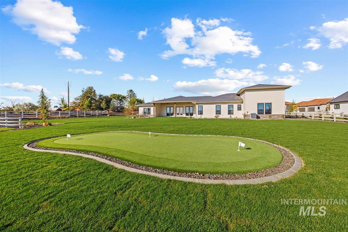 Nampa, Idaho 83651, United States, 3 Bedrooms Bedrooms, ,3 BathroomsBathrooms,Residential,Pending,48734