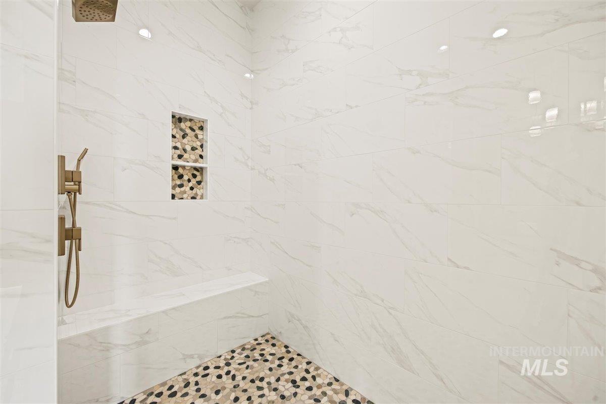 Nampa, Idaho 83651, United States, 3 Bedrooms Bedrooms, ,3 BathroomsBathrooms,Residential,Pending,48734