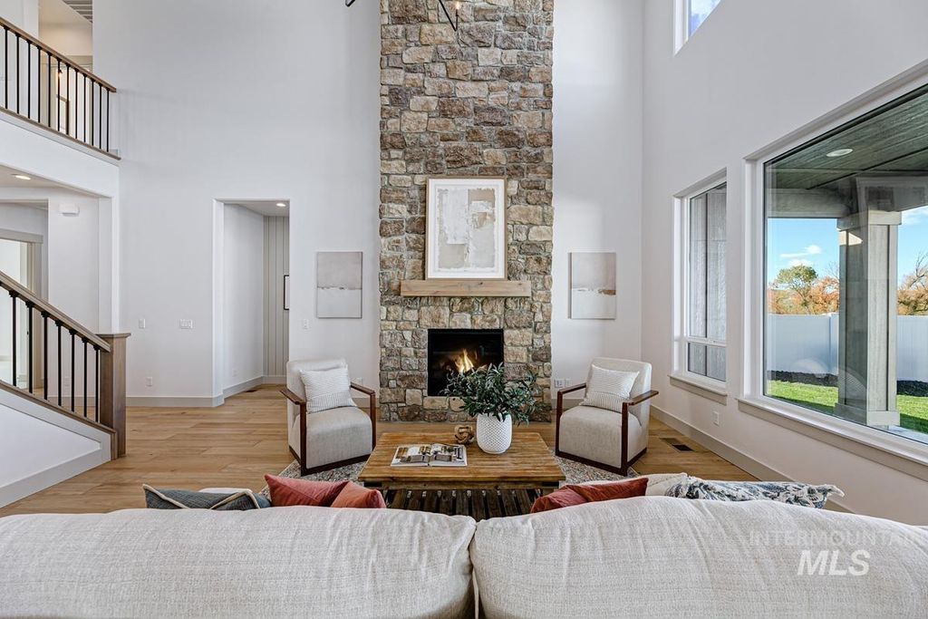 Photo of 14041 N Hornbill Way, Boise, ID 83714 (MLS # 98974929)