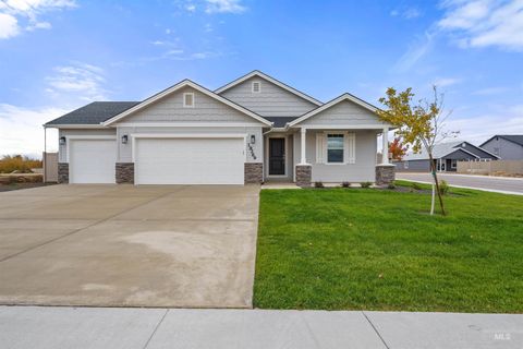 Photo of 619 Dunmore Ave, Middleton, ID 83644 (MLS # 98983517)