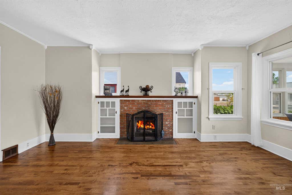 Photo of 319 14th Ave S Ave, Nampa, ID 83651 (MLS # 98998451)
