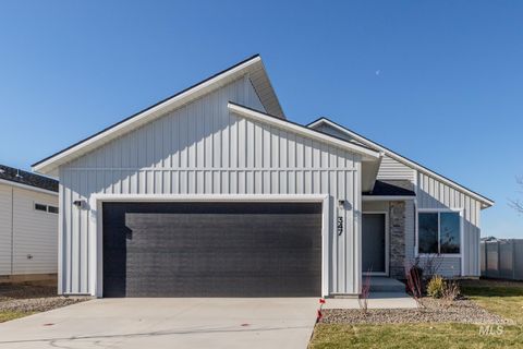 Photo of 347 N Meadowsweet Ave, Kuna, ID 83634 (MLS # 98967508)