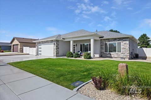 Photo of 1436 Jump Street, Twin Falls, ID 83301 (MLS # 98976363)