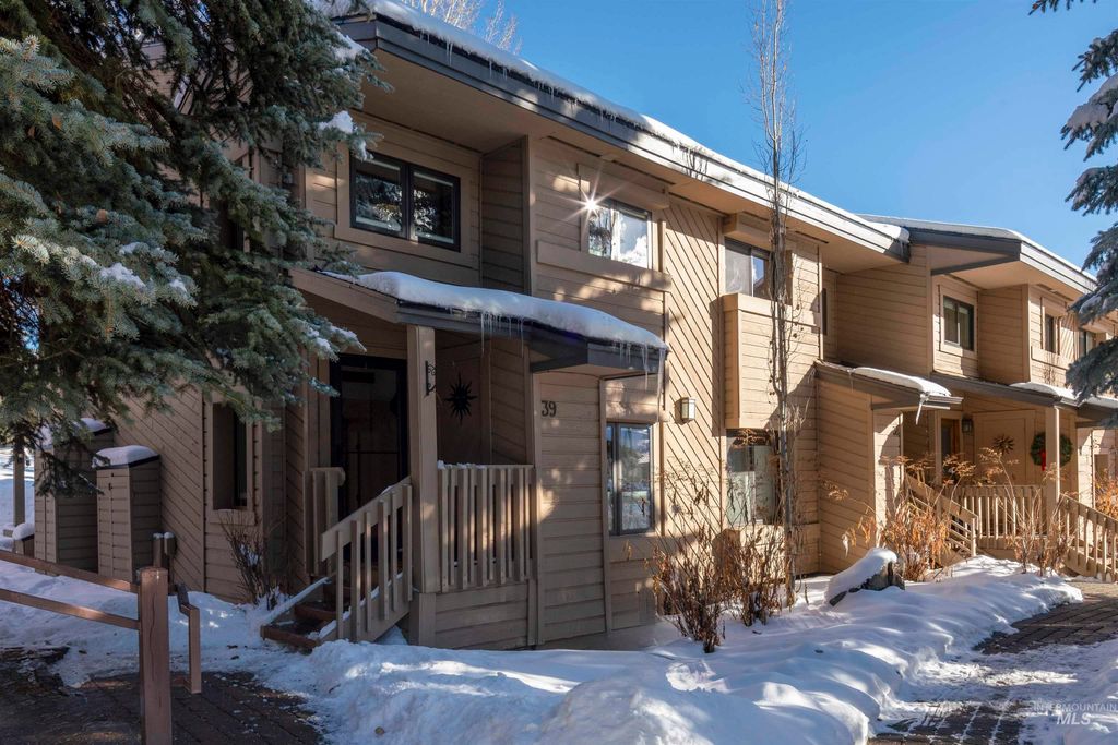 Photo of 2639 Ridge Lane, Sun Valley, ID 83353 (MLS # 98970908)