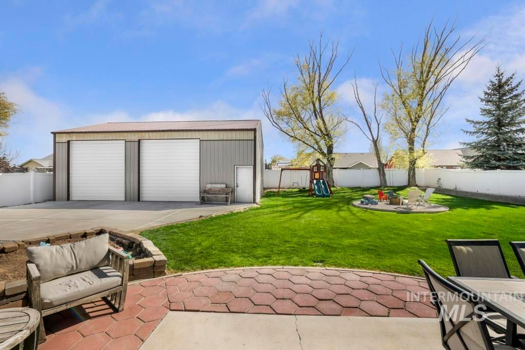 Photo of 2205 Mayberry Lane, Filer, ID 83328 (MLS # 98981019)