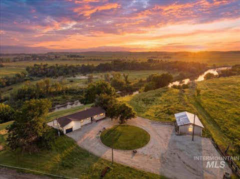 Photo of 8989 Hillview Rd, Emmett, ID 83617 (MLS # 98995298)