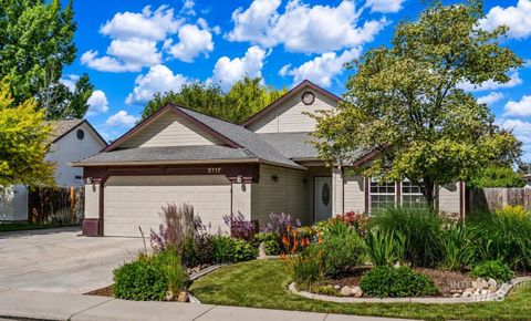 Photo of 2717 S Harbour Springs, Nampa, ID 83686 (MLS # 98989784)