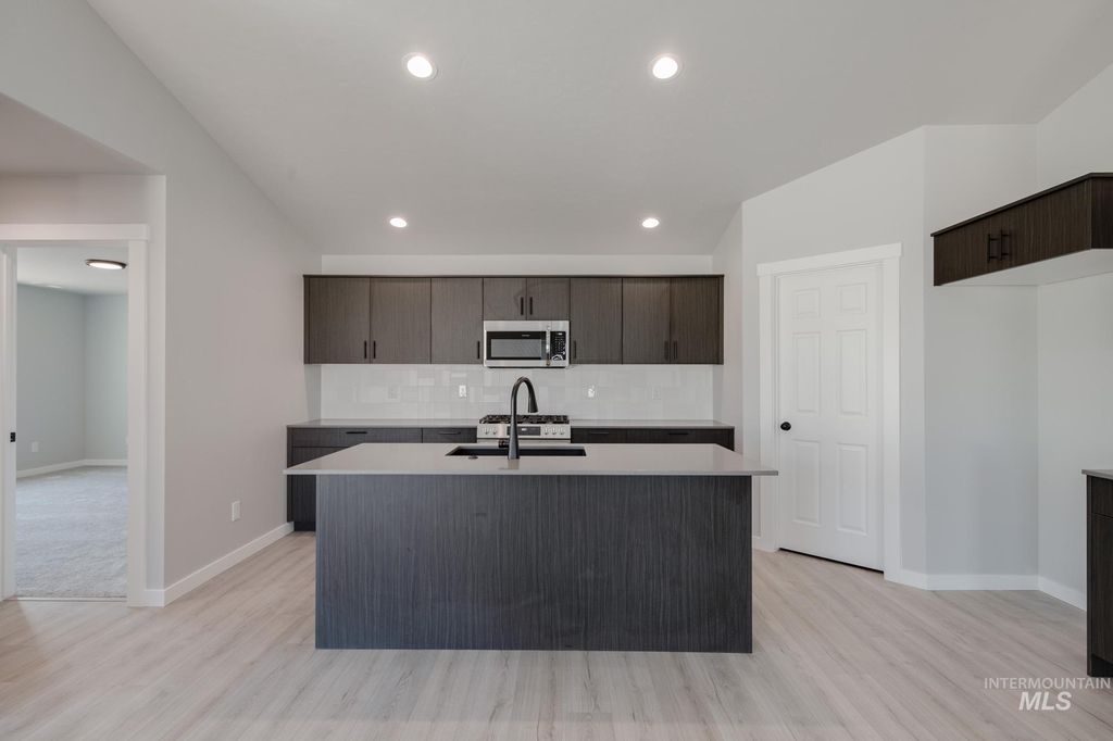 Photo of 3072 E Mossy Creek Dr, Kuna, ID 83634 (MLS # 98970565)