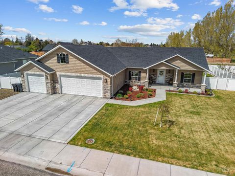 Photo of 542 Lake Cleveland ST, Burley, ID 83318 (MLS # 98983661)