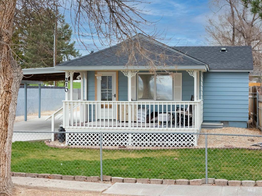 Photo of 210 Carrie Rex Ave, Melba, ID 83641 (MLS # 98983974)
