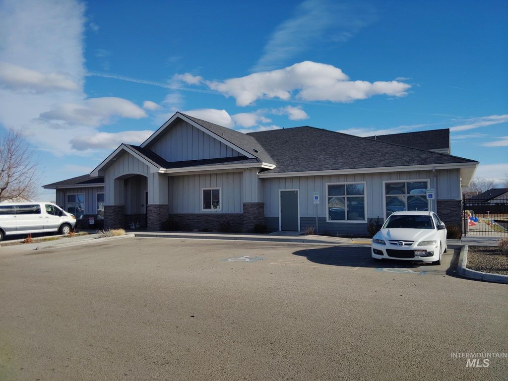 Photo of 970 Rising Sun Dr, Nampa, ID 83686 (MLS # 98970923)