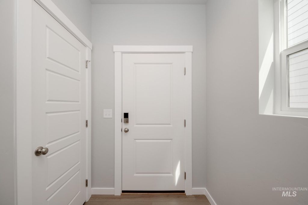 Photo of 5070 S Amorita Ave, Meridian, ID 83642 (MLS # 98966406)