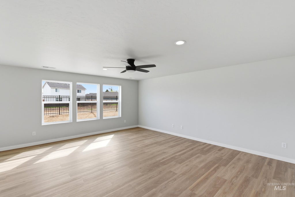 Photo of 16931 Silo Ave, Caldwell, ID 83607 (MLS # 99002815)