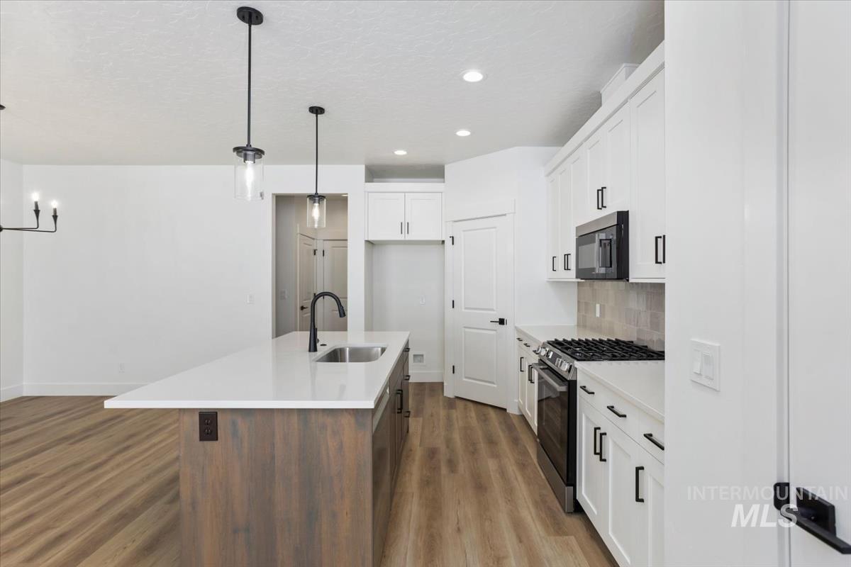 772 S Calhoun