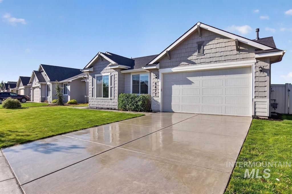 Photo of 6477 E Monroe St, Nampa, ID 83687 (MLS # 98985352)