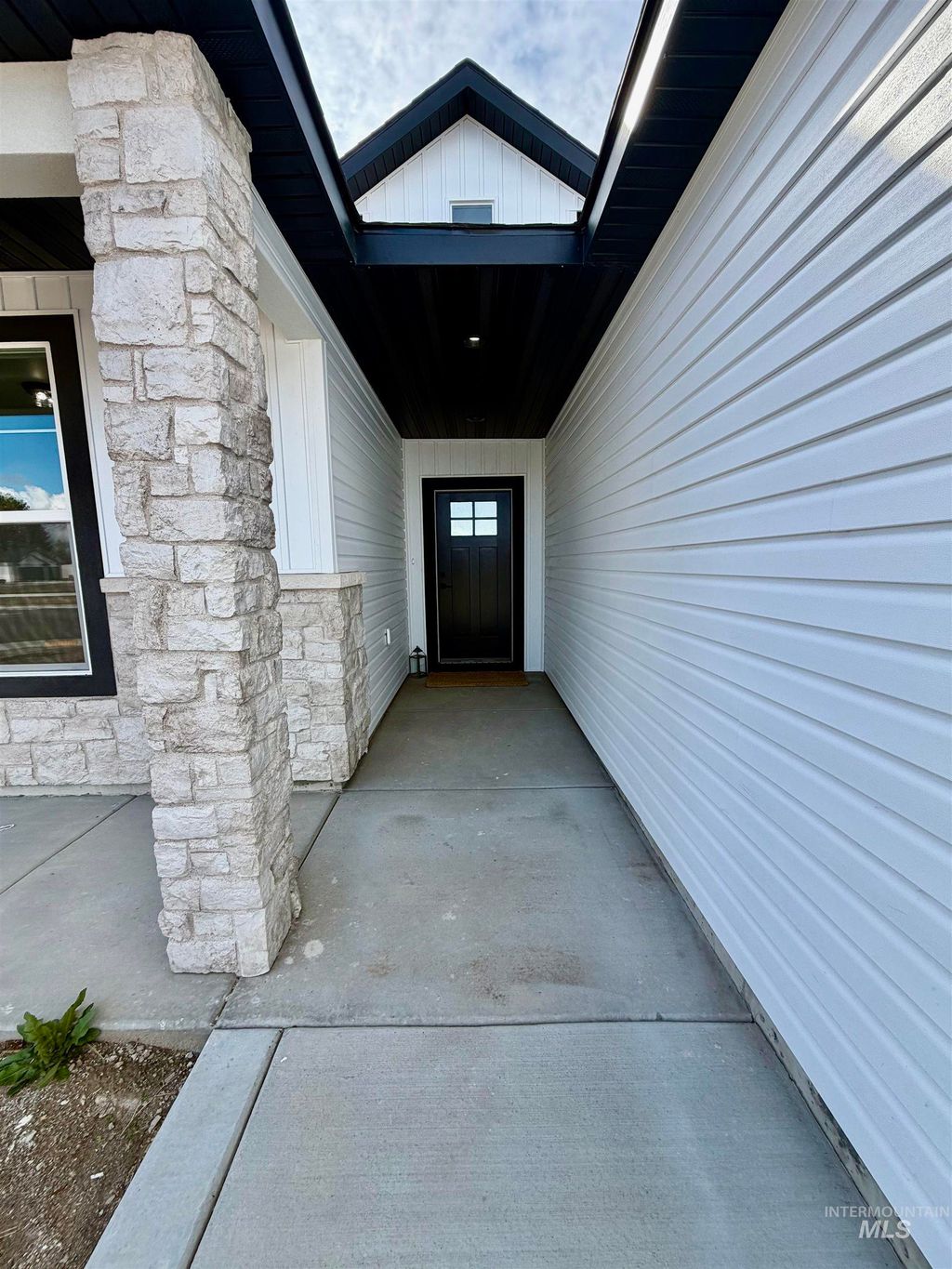 Photo of 1419 Topaz, Rupert, ID 83350 (MLS # 98980755)