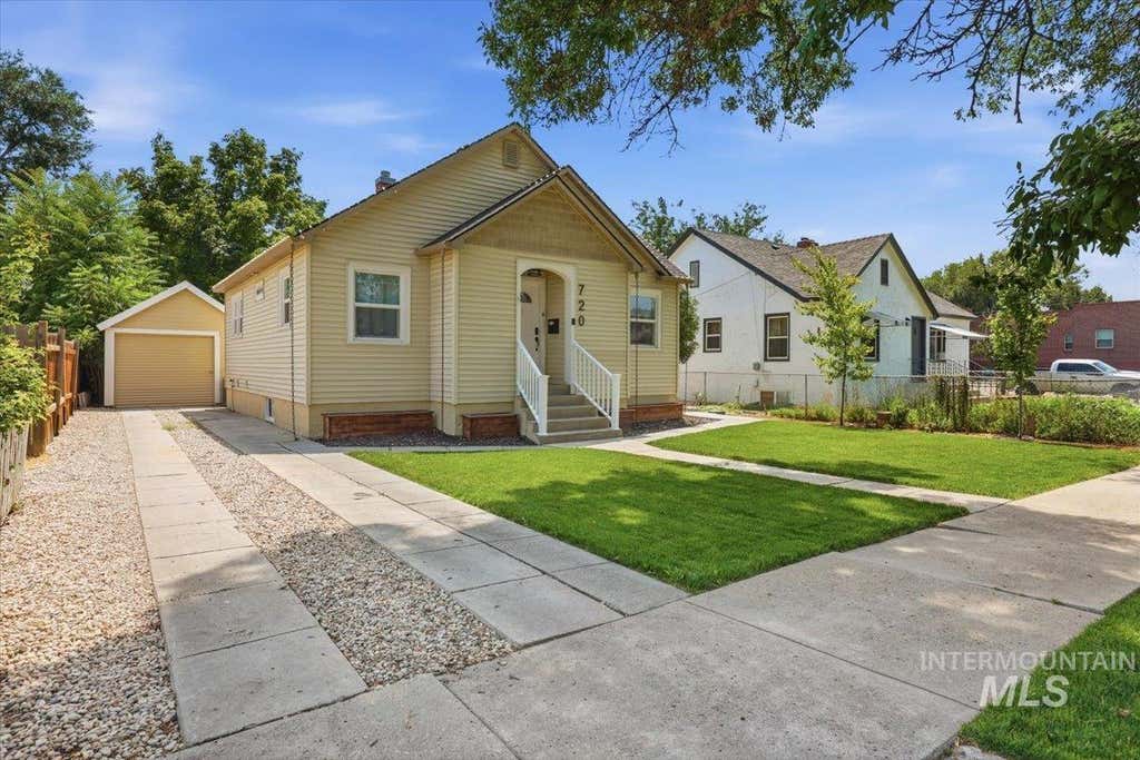 Photo of 720 17th Avenue S AVE, Nampa, ID 83651 (MLS # 98994873)