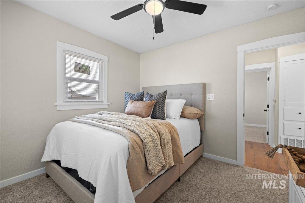Photo of 720 17th Avenue S AVE, Nampa, ID 83651 (MLS # 98994873)
