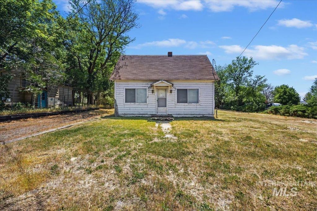 Photo of 210 Hagerman Ave E Ave, Hagerman, ID 83332 (MLS # 98986578)