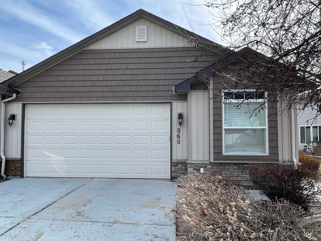 Photo of 868 S Beaver Creek Way, Emmett, ID 83617 (MLS # 98976593)