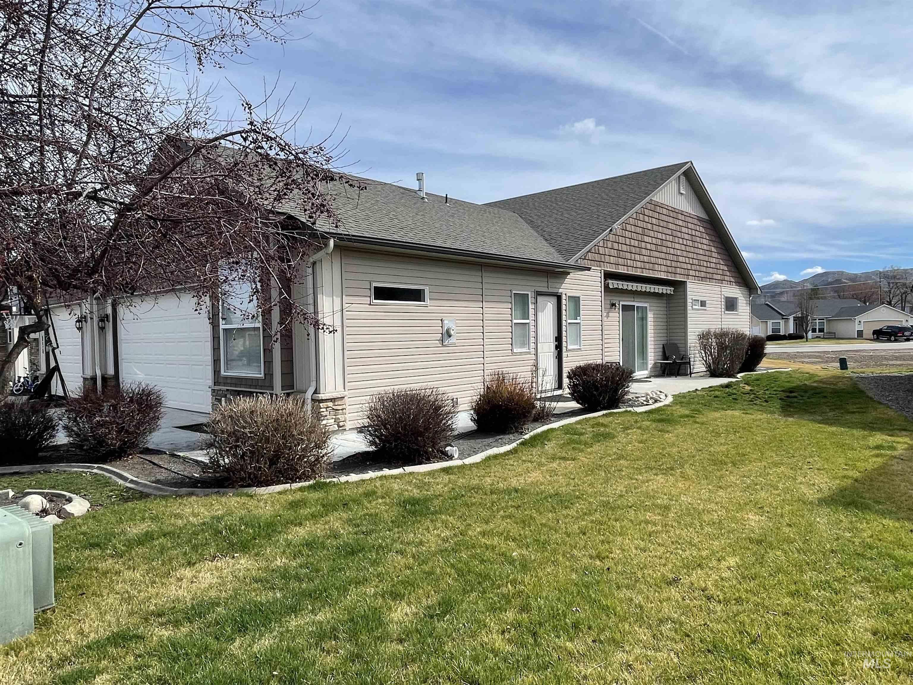 868 S Beaver Creek Way