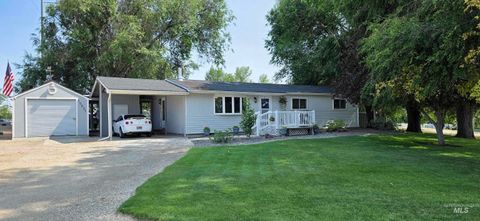 Photo of 15831 Richway Dr, Caldwell, ID 83607 (MLS # 98953037)