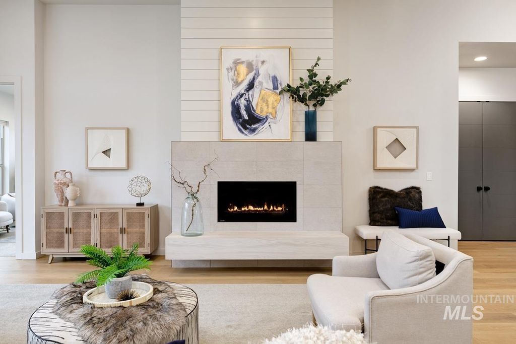 Photo of 556 W Carnelian Lane, Eagle, ID 83616 (MLS # 98973275)