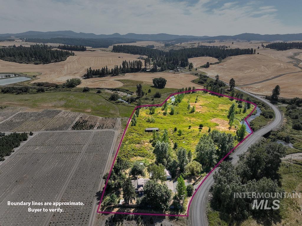 Photo of 1670 Flannigan Crk Rd, Potlatch, ID 83855 (MLS # 98999246)