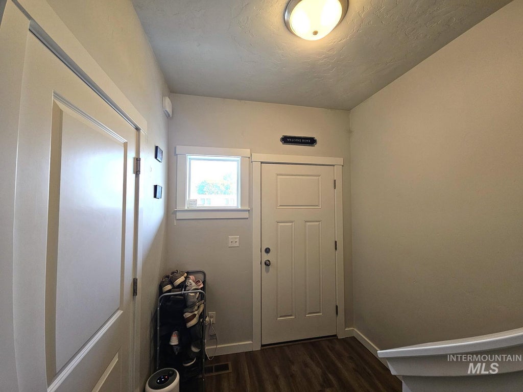Photo of 116 NE 3rd Street, Fruitland, ID 83619 (MLS # 98998910)