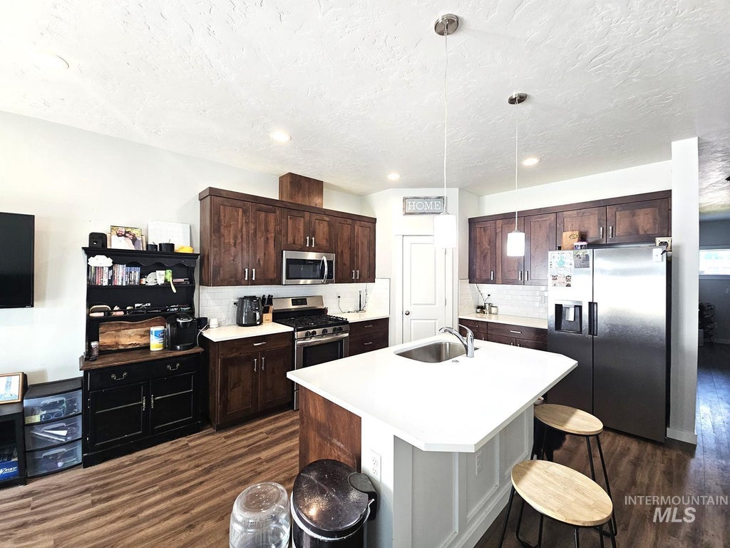 Photo of 116 NE 3rd Street, Fruitland, ID 83619 (MLS # 98998910)