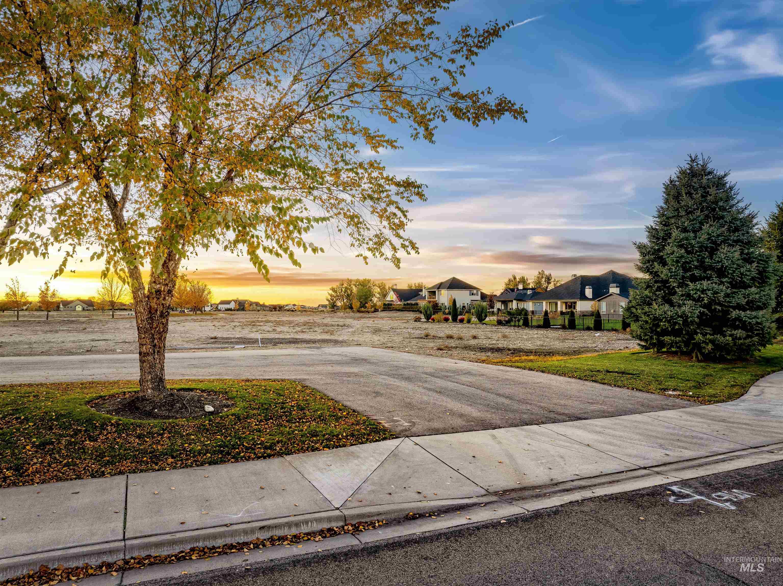 View of front of home featuring a residential view and a front yard