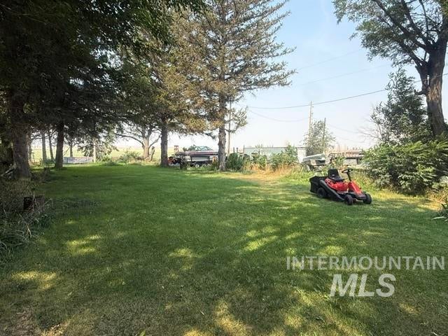 Photo of 377 S Davis Rd, Hammett, ID 83627 (MLS # 98997236)