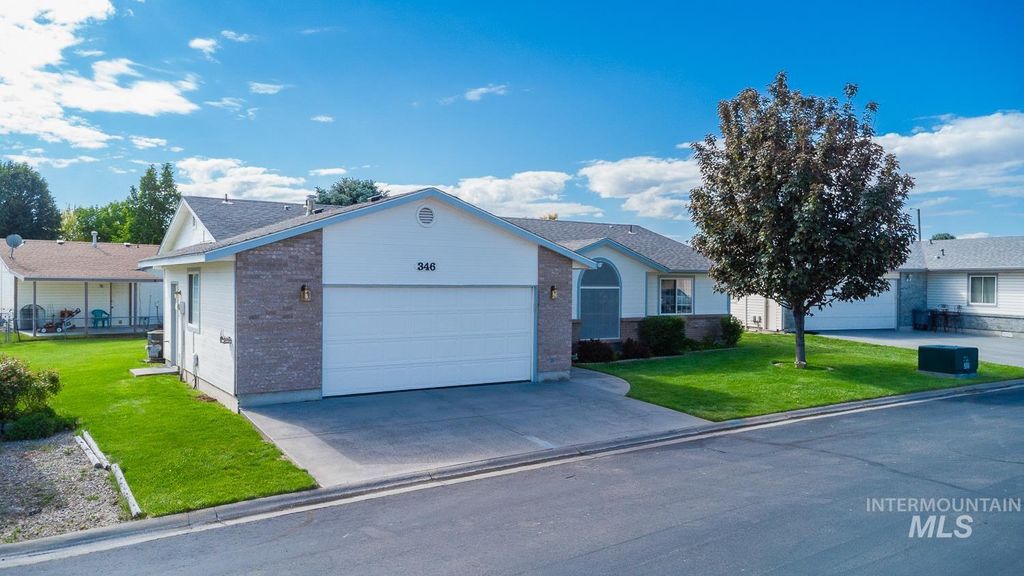 Photo of 346 B St, Nampa, ID 83651 (MLS # 98987251)