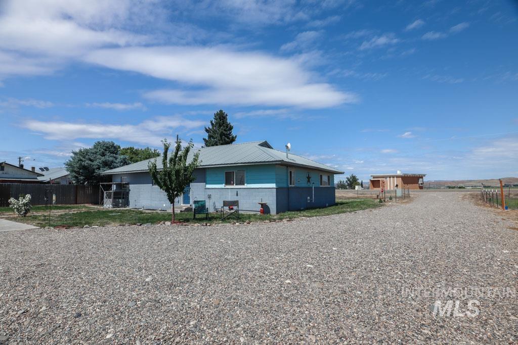 4977 Hwy 201