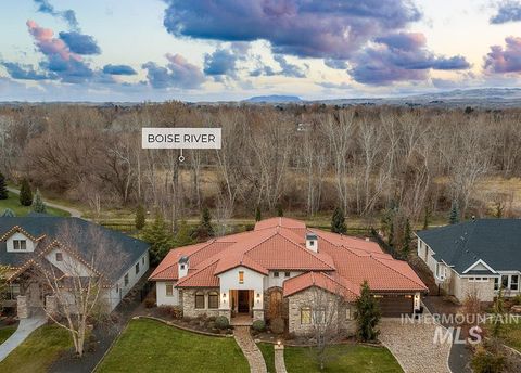 698 W Back Forty Dr. Eagle ID 83616