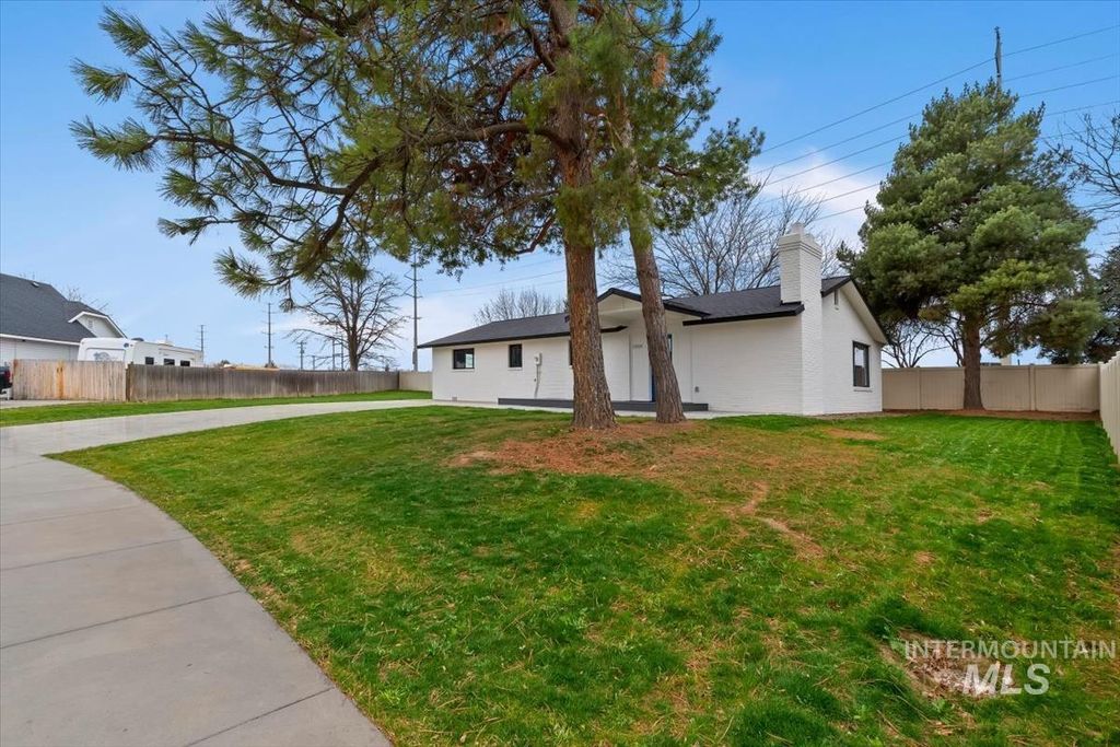 Photo of 12151 W Tree Branch, Boise, ID 83709 (MLS # 98978384)