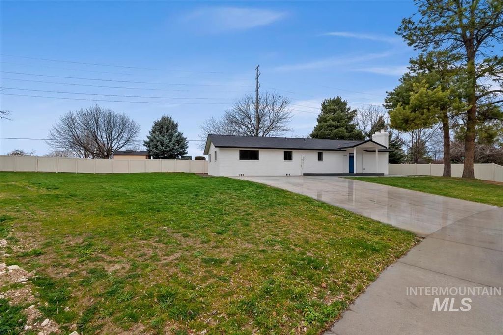 Photo of 12151 W Tree Branch, Boise, ID 83709 (MLS # 98978384)