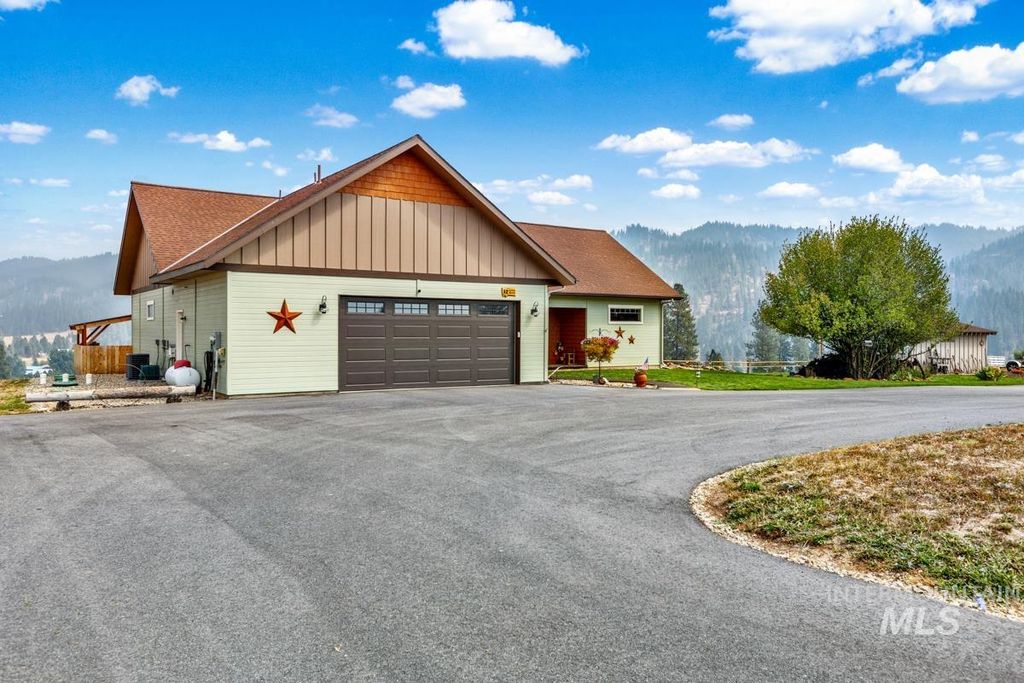 Photo of 12 Open Road, Garden Valley, ID 83622 (MLS # 98974399)