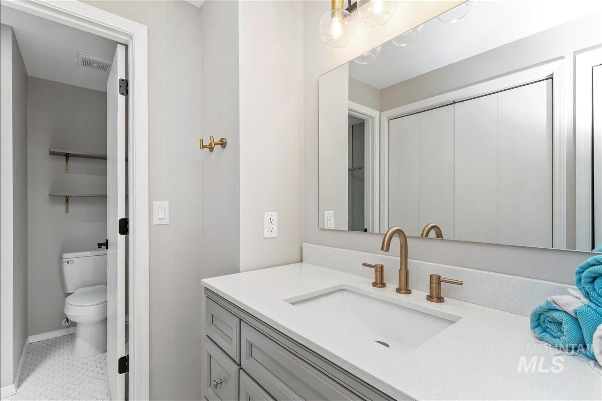 455 N Pebble Beach Way