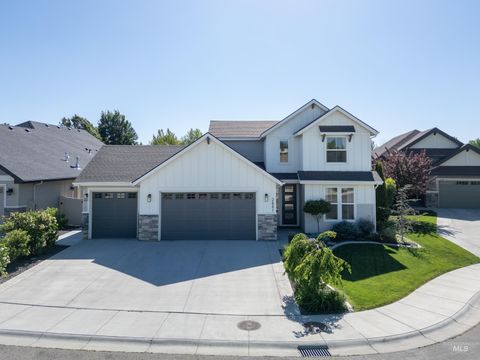 Photo of 2641 N Whitebird Place, Meridian, ID 83646 (MLS # 98986521)