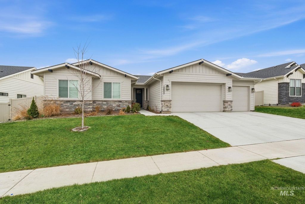 Photo of 12602 S Teano Ave, Nampa, ID 83686 (MLS # 98982342)