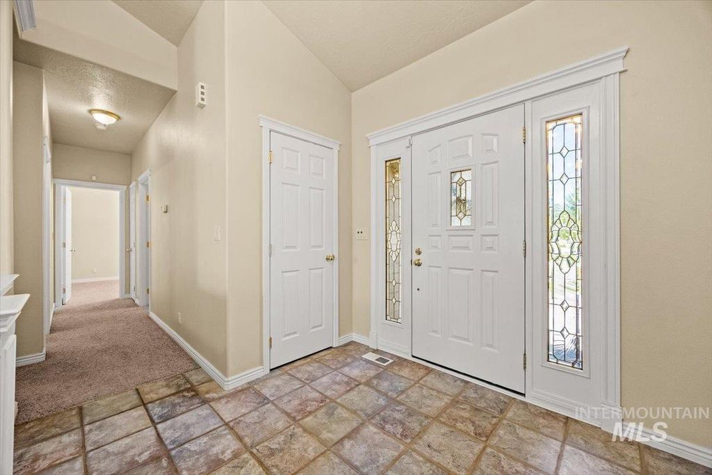 Photo of 5013 W Classic Dr, Meridian, ID 83646 (MLS # 98963714)