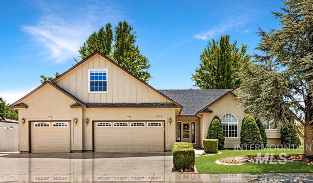 Photo of 5013 W Classic Dr, Meridian, ID 83646 (MLS # 98963714)