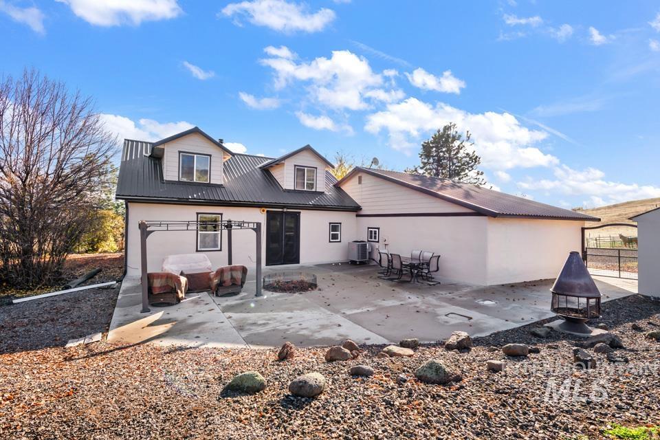 Photo of 7025 Bluebird Lane, Sweet, ID 83670 (MLS # 98990295)