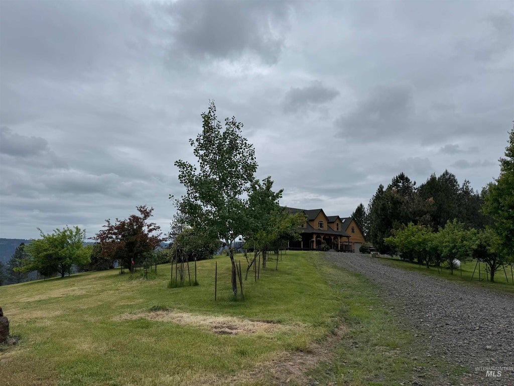 Photo of 5371 Upper Fords Creek #&amp; 5373 Upper fords C, Orofino, ID 83544 (MLS # 98980115)